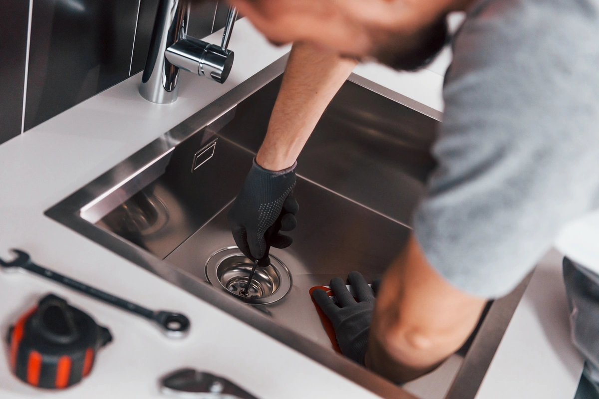 kitchen sink plumbing tightening screws